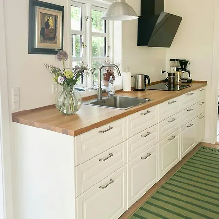 At Fynshoved Martofte