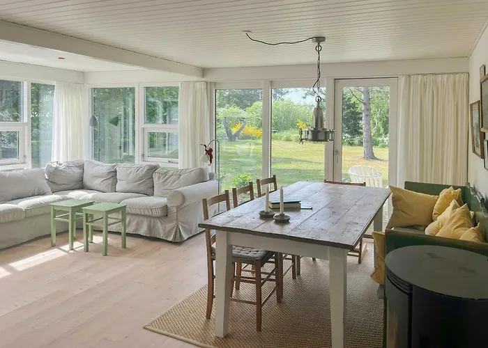 At Fynshoved בית נופש